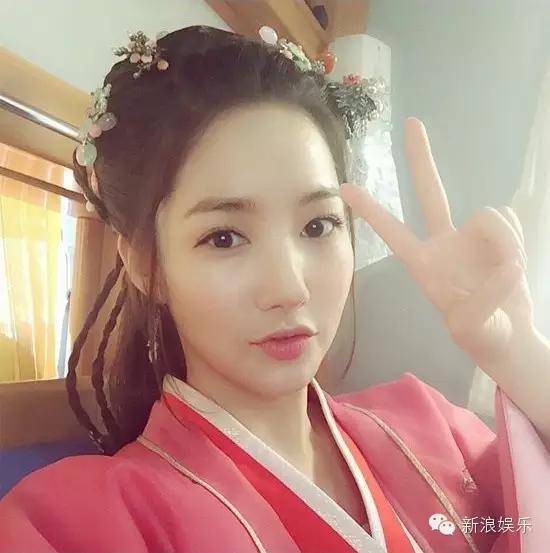 允兒招架不住古裝？韓國女星古裝LOOK一覽 誰贏了？