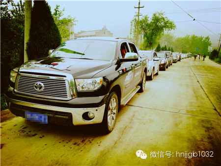 長(zhǎng)長(zhǎng)的車隊(duì)，每次活動(dòng)都是這么給力！