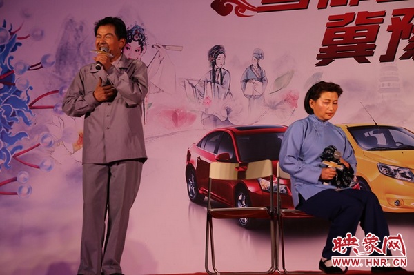 戲曲演員劉海功表演的《月下相會(huì)》經(jīng)典生動(dòng)，詼諧幽默。
