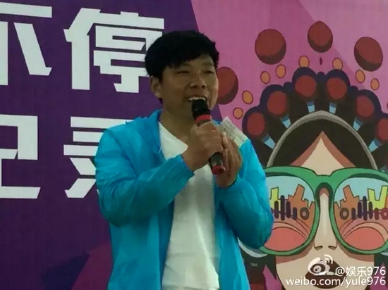 見證挑戰(zhàn)的戲迷代表陳紅森講述自己和戲曲的故事、見證歷史時刻的心情。