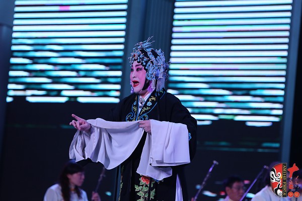 崔蘭田親傳弟子、國(guó)家一級(jí)演員張曉霞表演《桃花庵》上門(mén)樓一折