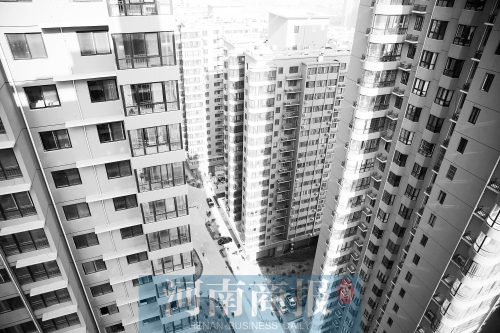 今年鄭州在商品房小區(qū)、經(jīng)適房小區(qū)內(nèi)配建的公租房，將面向社會(huì)輪候供應(yīng) 楊東華/攝