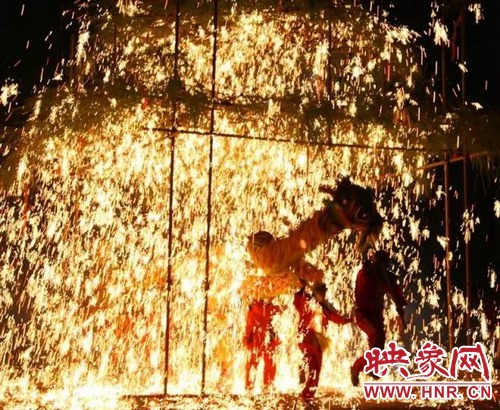 確山鐵花將登上萬眾矚目的春晚舞臺！