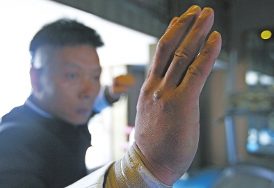 少林寺將辦無(wú)遮大會(huì) 鐵砂掌、二指禪等絕技現(xiàn)身