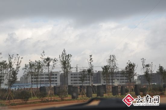 2010年11月的時候，爭議土地上已經(jīng)是密布的高樓群。
