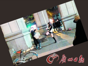 “保時(shí)捷女孩”踢腿救人。