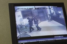長沙市救助站提供的監(jiān)控視頻。組圖/記者華劍