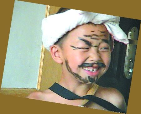 老鄉(xiāng)見老鄉(xiāng)，甭提多開心