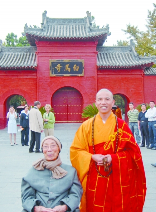 邵逸夫百歲游河南：龍門石窟、白馬寺曾留下足跡