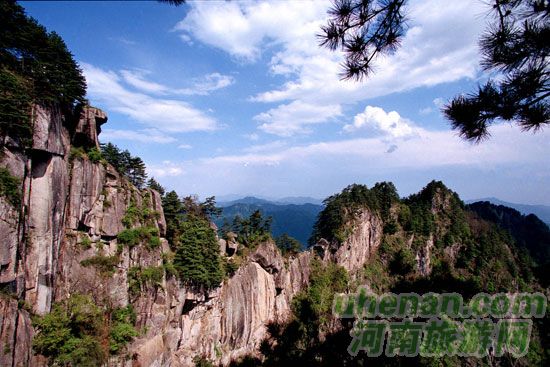 內(nèi)鄉(xiāng)寶天曼世界生物圈保護(hù)區(qū)對中小學(xué)生免費