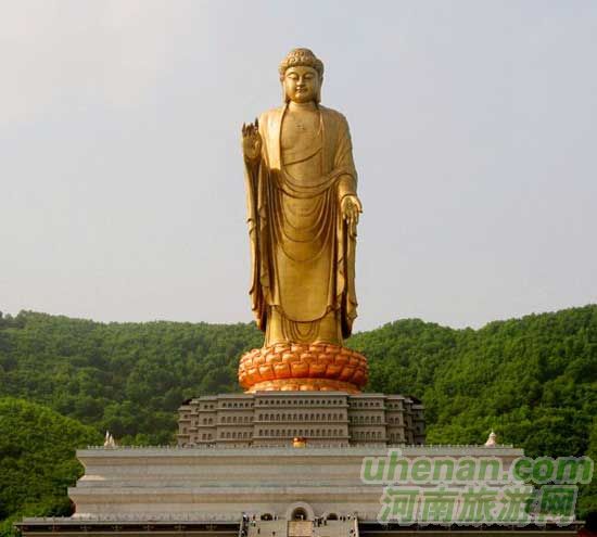 深秋去堯山賞紅葉、泡溫泉、拜大佛