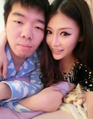 吉星鵬與祁可欣合影。