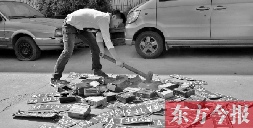 “老的哥”揭“黑車(chē)”猖獗原因，建議倒查假車(chē)牌、出租車(chē)使用機(jī)打發(fā)票