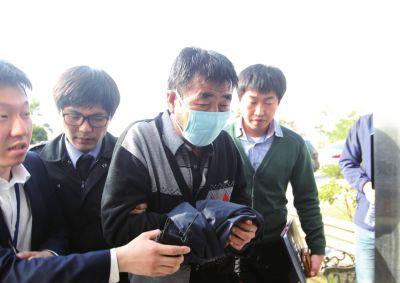 　4月19日，“歲月”號(hào)船長(zhǎng)李俊錫被正式逮捕資料圖片。