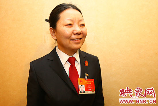 全國(guó)人大代表、河南省寶豐縣人民法院副院長(zhǎng)、鬧店鎮(zhèn)法庭庭長(zhǎng)朱正栩