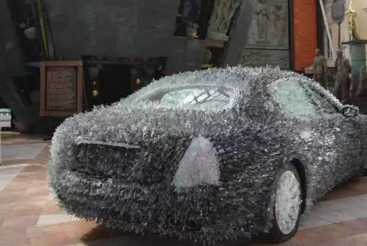 驚！車主用玻璃渣改裝瑪莎拉蒂
