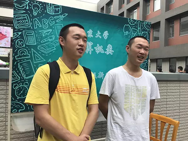 雙胞胎兄弟陳于勤、陳于思。