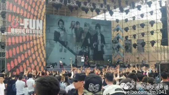 河南交通廣播主持人佳音、彎彎、朱浩都登上了優(yōu)放舞臺，優(yōu)放，交廣在這里！