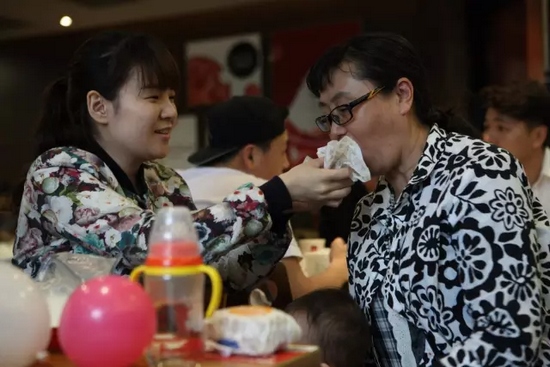 有了女兒后，我更能體會當(dāng)媽的辛苦與付出，謝謝你媽媽
