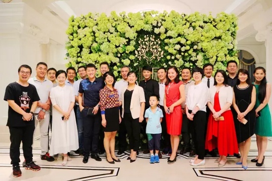 期待的時(shí)候，總是很長(zhǎng)，相聚的時(shí)候，總是很短。