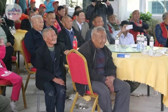 臺上展風采，臺下笑開懷