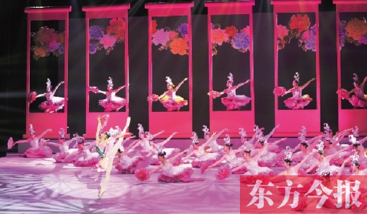 燈光璀璨、歌舞飛旋，昨晚備受矚目的第31屆中國洛陽牡丹文化節(jié)開幕式在洛陽歌劇院上演。