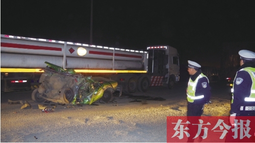 昨日下午，鄭平路與107國道并線處突發(fā)車禍，造成鄭平路擁堵兩個(gè)多小時(shí)