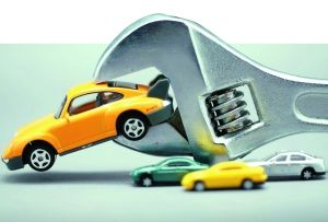 國慶節(jié)起，由國家質檢總局發(fā)布的《家用汽車產品修理、更換、退貨責任規(guī)定》(簡稱汽車“三包”)將正式實施。不少業(yè)內人士表示，汽車“三包”政策的落實，二手車市場或將得以“洗牌”。