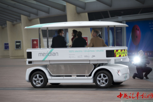 無(wú)人駕駛公交車
