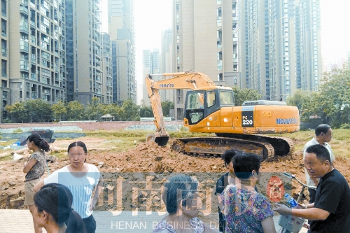 昨天，由于附近居民抗議，紅旗變電站項目再次停工