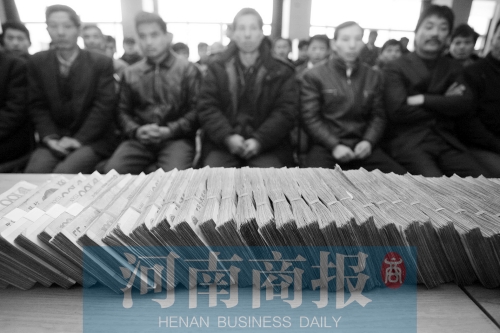 打擊拖欠農(nóng)民工工資，鄭州今年又出狠招（資料圖）河南商報(bào)記者 王春勝/攝