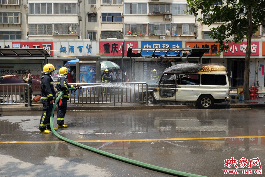 火災(zāi)現(xiàn)場(chǎng)。