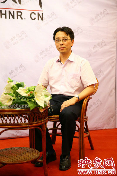 南京大學(xué)河南招生組負(fù)責(zé)人武港山教授。