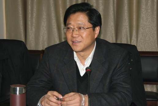 銅陵市委召開全市領(lǐng)導(dǎo)干部會議宣布安徽省委決定，提名銅陵市委副書記倪玉平為銅陵市人民政府市長候選人。