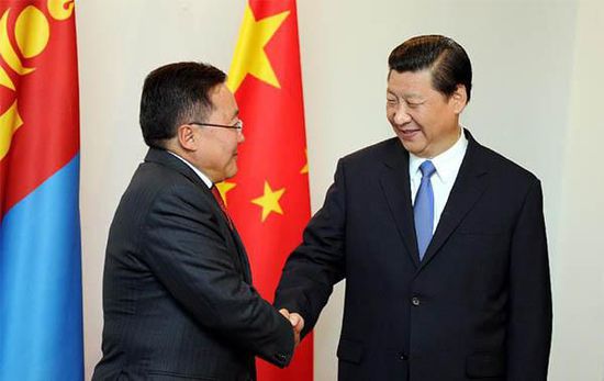 去年9月12日，國家主席習(xí)近平在比什凱克會見蒙古國總統(tǒng)額勒貝格道爾吉。 新華社記者謝環(huán)馳攝