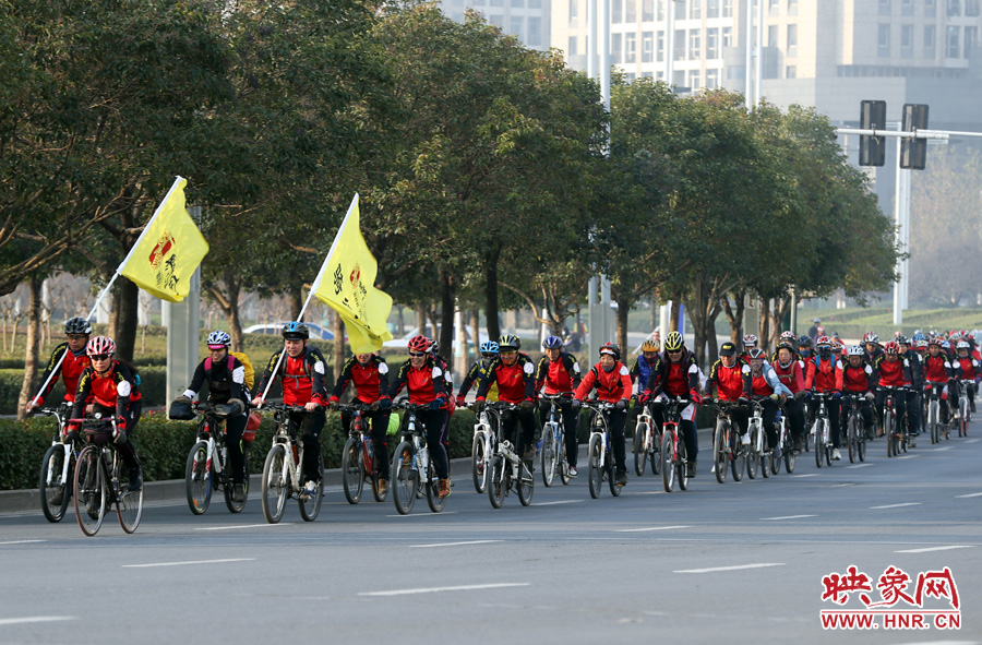獻(xiàn)愛(ài)心、騎行天下，映象網(wǎng)騎行車(chē)友樂(lè)翻天