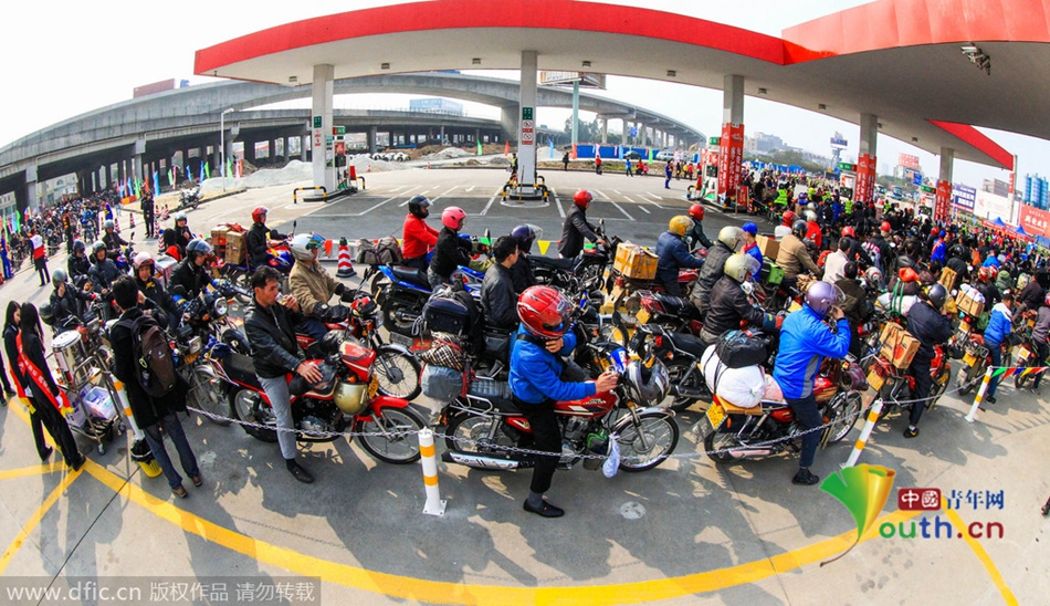 今年廣東、廣西兩省共193座中石化油站將為返鄉(xiāng)車(chē)主提供“6+X”免費(fèi)服務(wù)，并將為1萬(wàn)名“返鄉(xiāng)摩騎”免