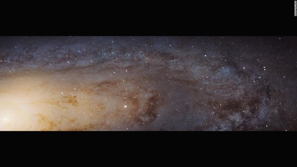 離銀河系較近的仙女座星系可以在晴朗的黑夜被肉眼觀測到。