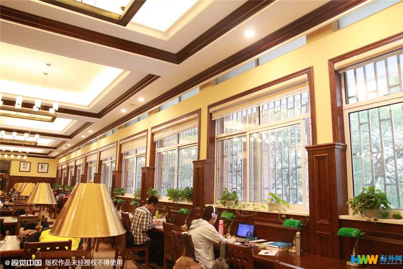 重慶大學(xué)改造翻新的“民國(guó)風(fēng)圖書館”走紅網(wǎng)絡(luò)，引得無(wú)數(shù)網(wǎng)友點(diǎn)贊