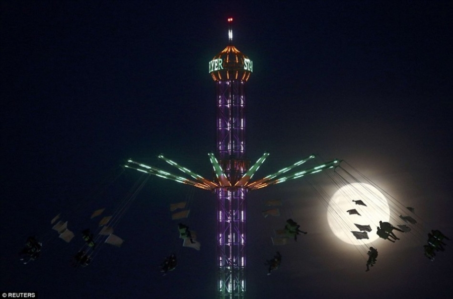 68年來最大！今晚夜空上演超級月亮