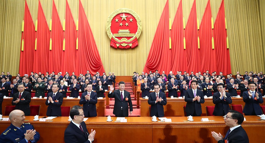 習(xí)近平當(dāng)選國(guó)家主席、中央軍委主席