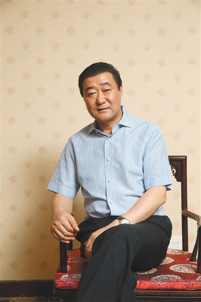 　張新明金業(yè)集團董事長。2002年進入焦炭領(lǐng)域。2010年，張新明將金業(yè)煤焦化集團部分資產(chǎn)以79億賣