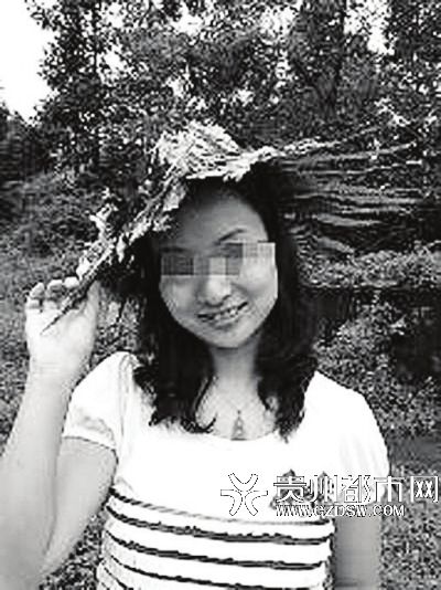 李某生活照。