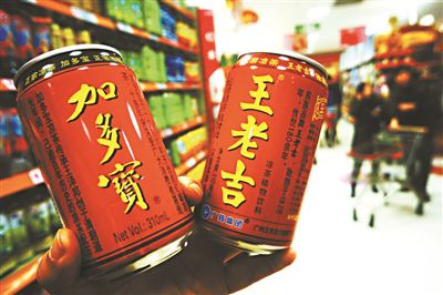 廣東省高級(jí)人民法院一審宣判，紅罐涼茶裝潢所有權(quán)歸屬于王老吉，加多寶稱將上訴供圖/CFP