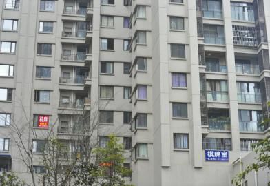 該小區(qū)的每個(gè)單元幾乎都開有麻將館。