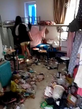 這個(gè)學(xué)校的男生宿舍火了！女同學(xué)都喊著要嫁