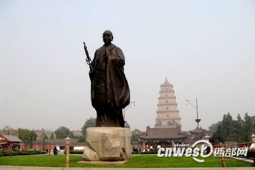 樹立于大雁塔前的唐玄奘像,他是中印兩國(guó)悠久交流史的代表人物。