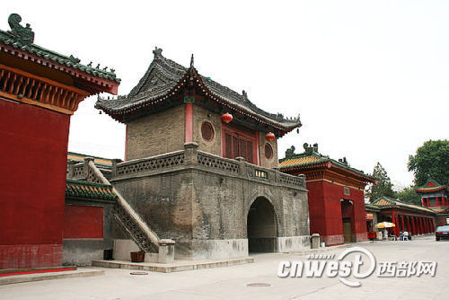 三位印度高僧曾于開元年間在大興善寺譯經(jīng)宏法,其中善無畏更是被唐玄宗尊為國(guó)師。