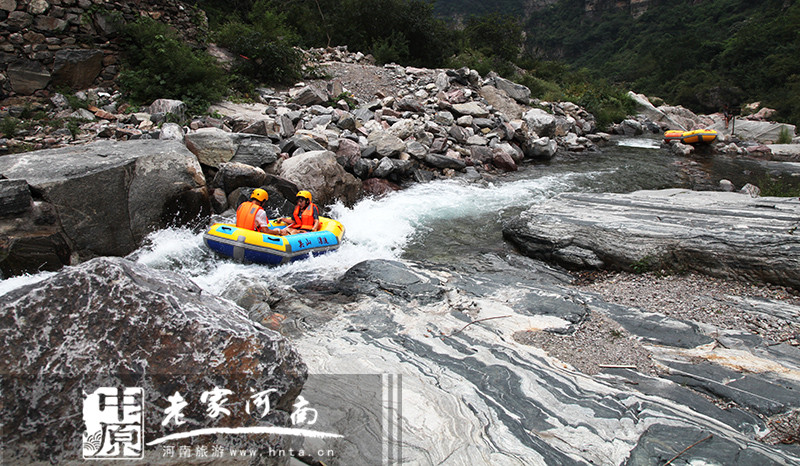 這個夏天,到關(guān)山、八里溝漂流戲水爽“到家”了