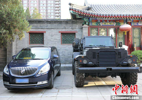 輕型聯(lián)合越野戰(zhàn)力與別克GL8商務(wù)MPV車對(duì)比。張龍?jiān)茢z